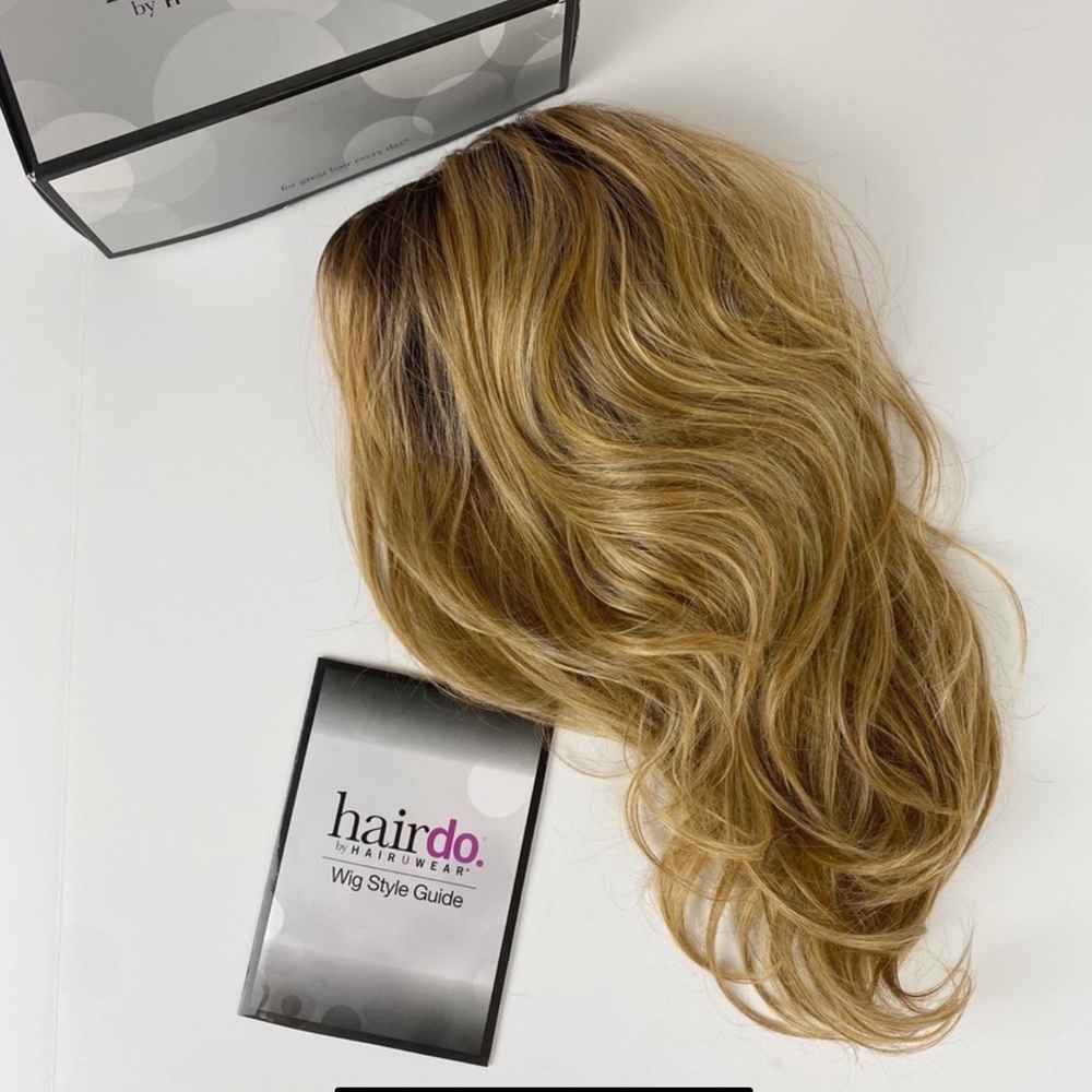 NEW HAIRDO Soft Waves Wig - Rooted Ginger Blonde